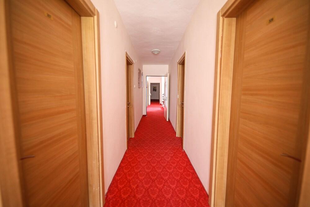 Delta Hotel 디딤 외부 사진